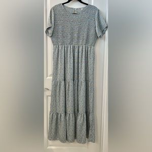 Auselily tiered maxi-dress in light blue floral; Size XL